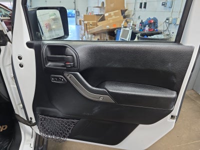 2016 Jeep Wrangler Unlimited Willys Wheeler