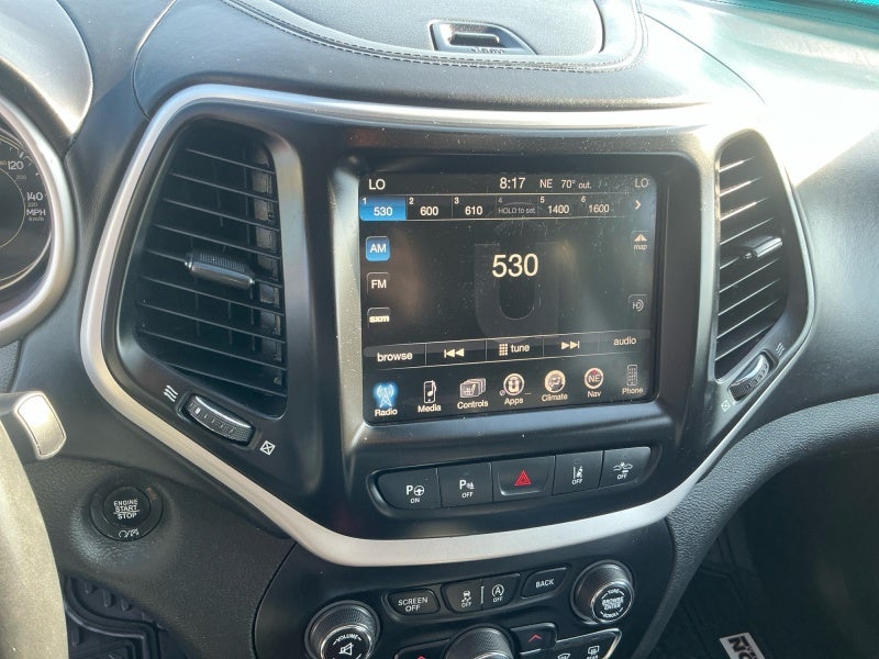2017 Jeep Cherokee Overland