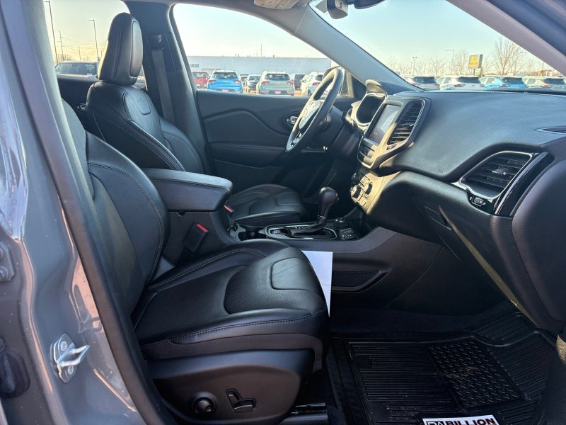 2023 Jeep Cherokee Altitude Lux