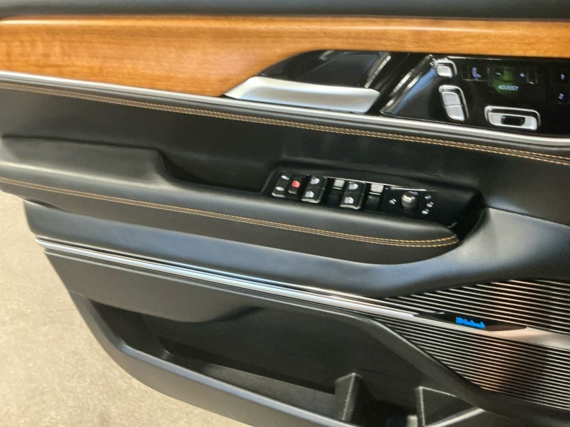 2024 Jeep Grand Wagoneer L Series III