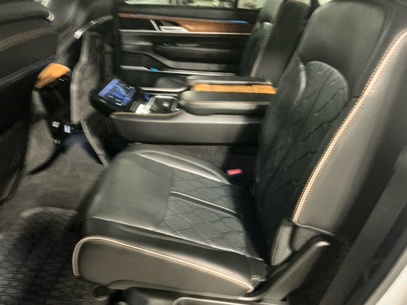 2024 Jeep Grand Wagoneer L Series III