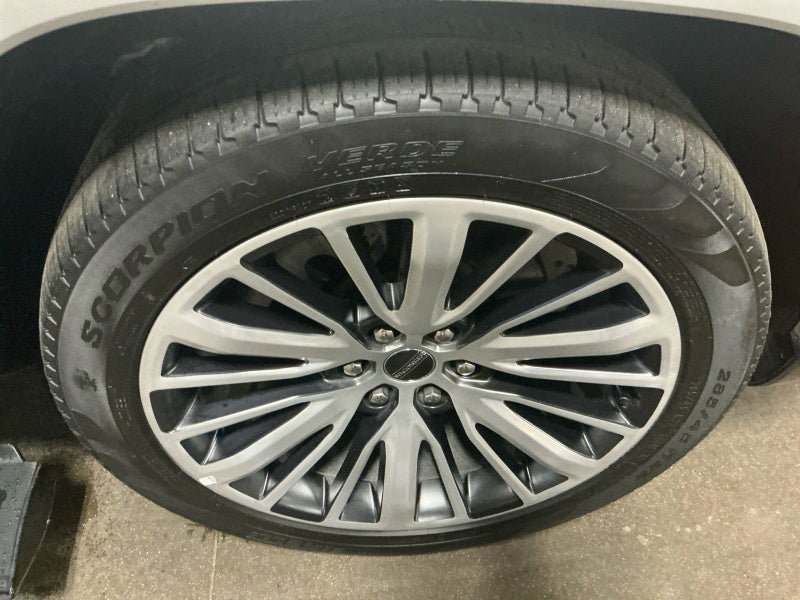 2024 Jeep Grand Wagoneer L Series III