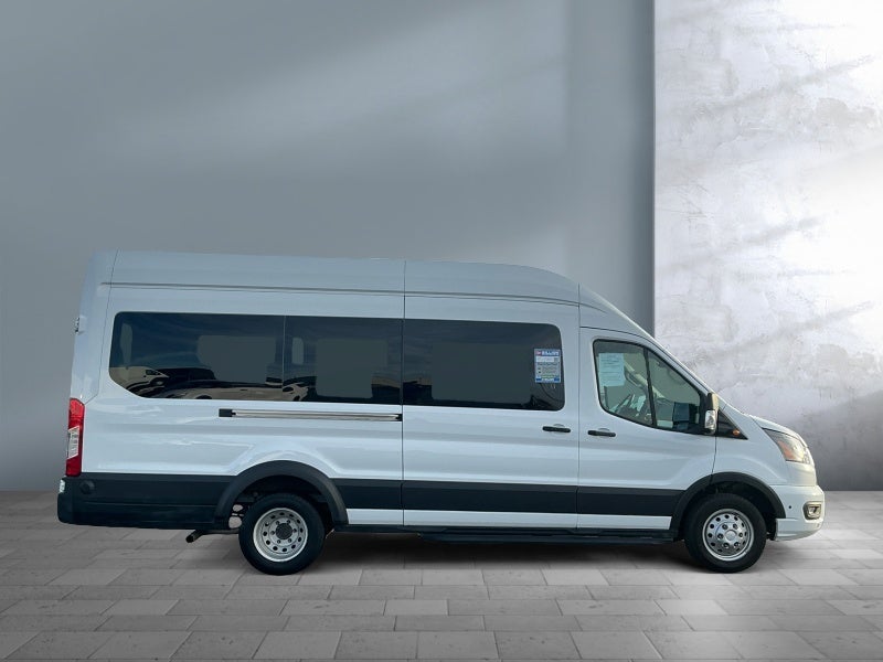 2024 Ford Transit Passenger Wagon XL