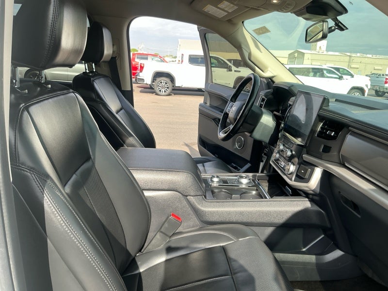 2022 Ford Expedition Max XLT
