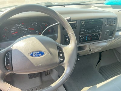 2004 Ford Super Duty F-250 XL