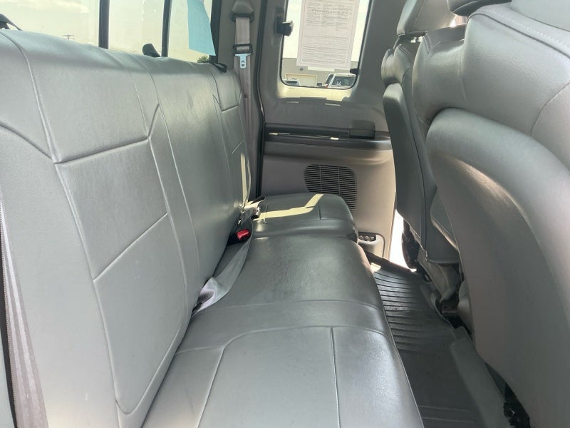 2004 Ford Super Duty F-250 XL