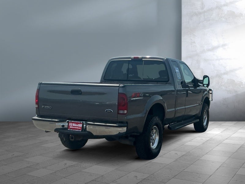 2004 Ford Super Duty F-250 XL