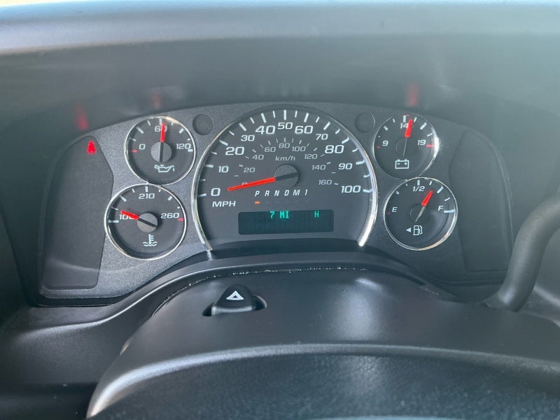 2025 Chevrolet Express Passenger 3500 1LS