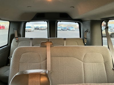 2024 Chevrolet Express Passenger 3500 1LT
