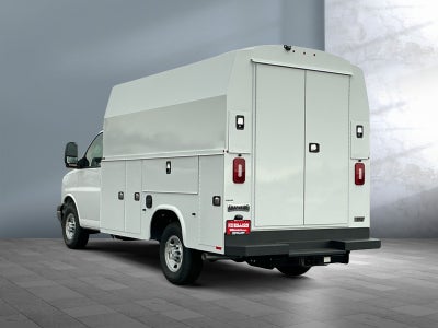 2025 Chevrolet Express Cutaway 3500 1WT