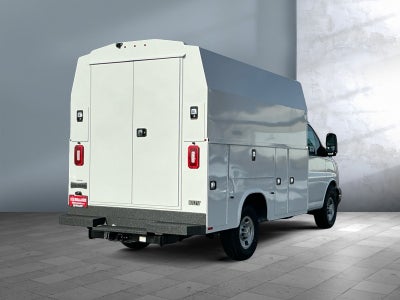 2025 Chevrolet Express Cutaway 3500 1WT