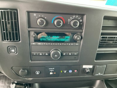2025 Chevrolet Express Cutaway 3500 1WT