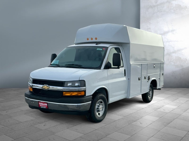2025 Chevrolet Express Cutaway 3500 1WT