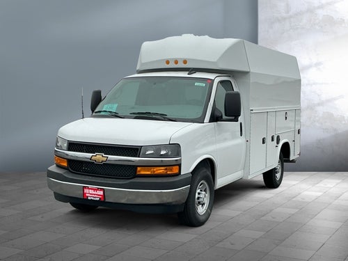 2025 Chevrolet Express Cutaway 3500 1WT
