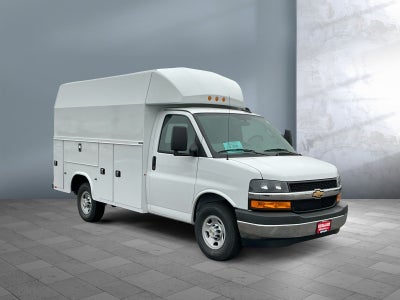 2025 Chevrolet Express Cutaway 3500 1WT