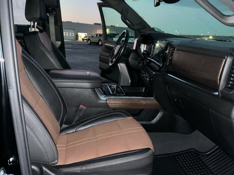 2024 Chevrolet Silverado 3500 HD High Country