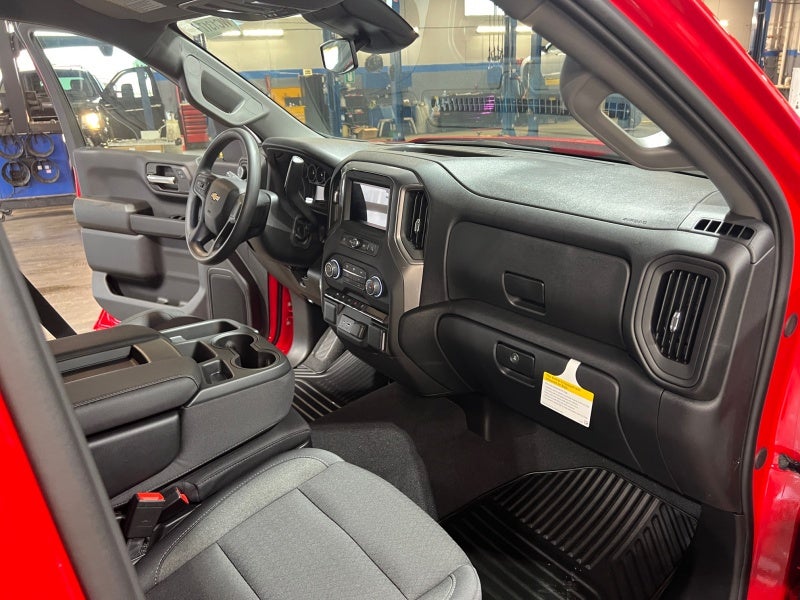 2026 Chevrolet Silverado 1500 Custom - Photo 9