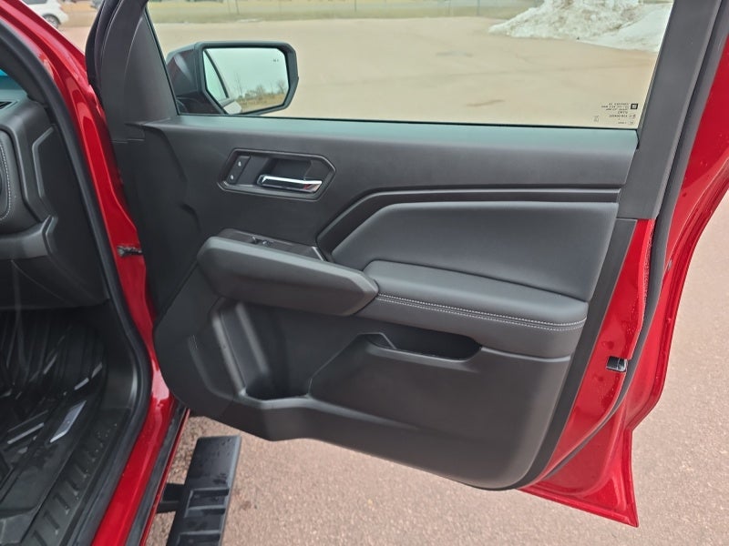 2025 Chevrolet Colorado WT/LT