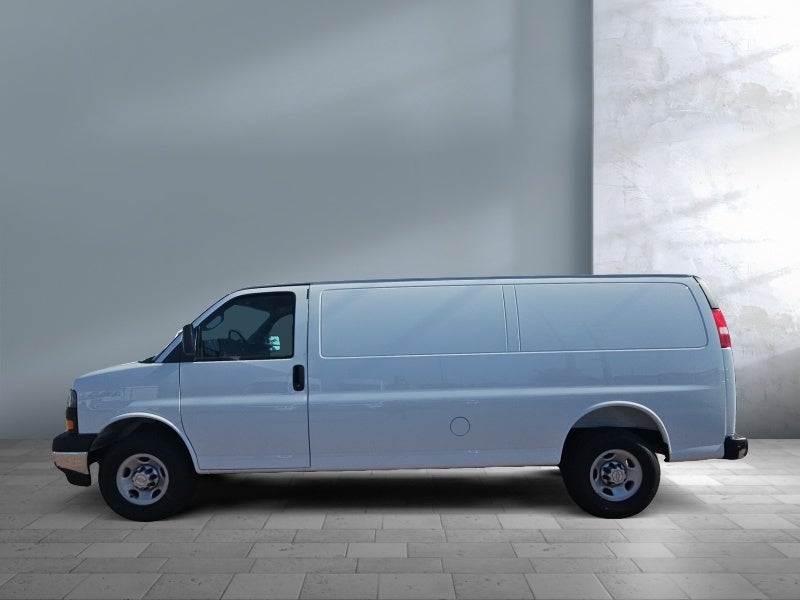 2026 Chevrolet Express Cargo 1WT