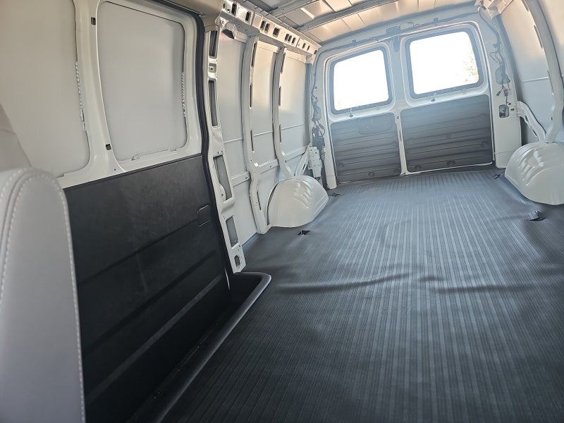 2026 Chevrolet Express Cargo 1WT