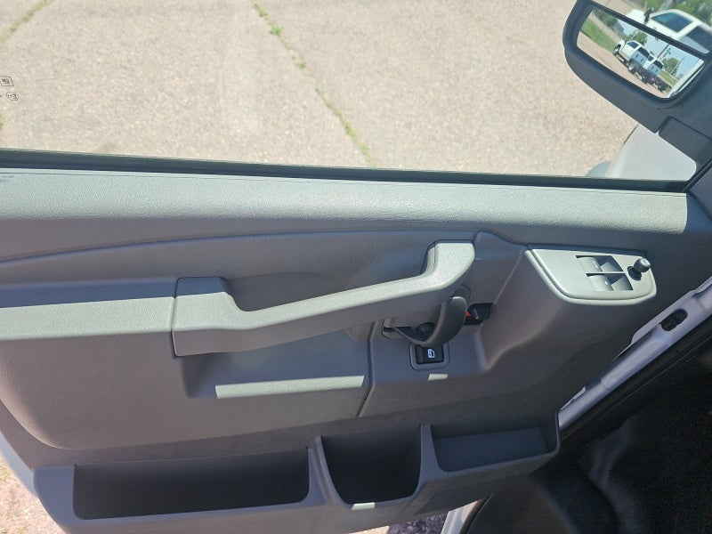 2026 Chevrolet Express Cargo 1WT