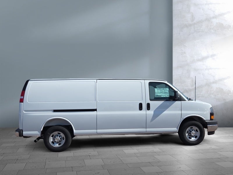 2026 Chevrolet Express Cargo 1WT