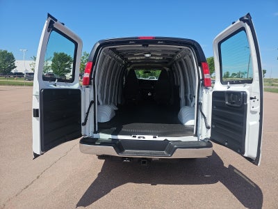2026 Chevrolet Express Cargo 1WT