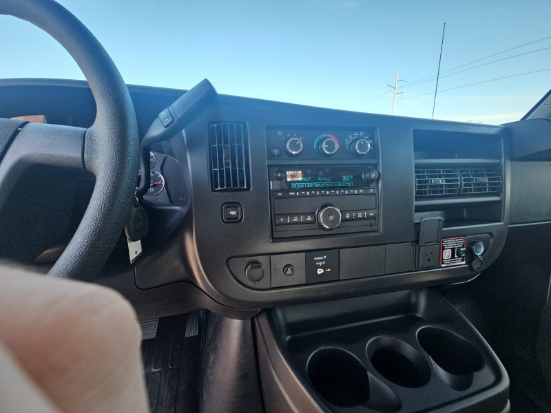2026 Chevrolet Express Cargo 1WT