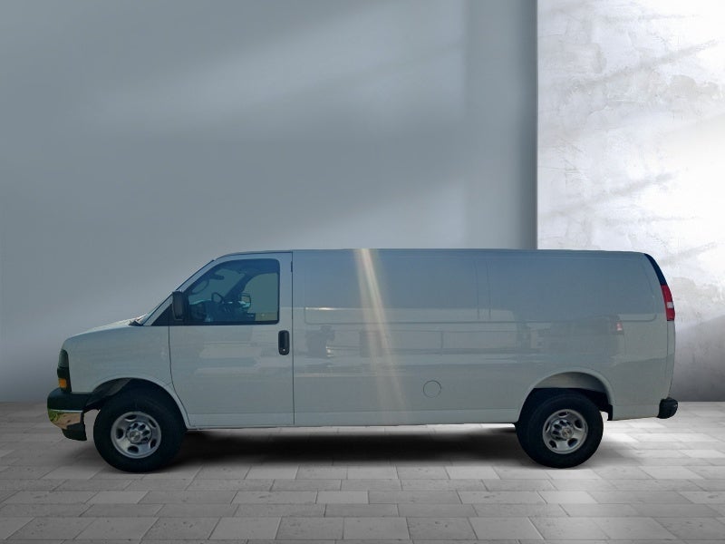 2026 Chevrolet Express Cargo 1WT