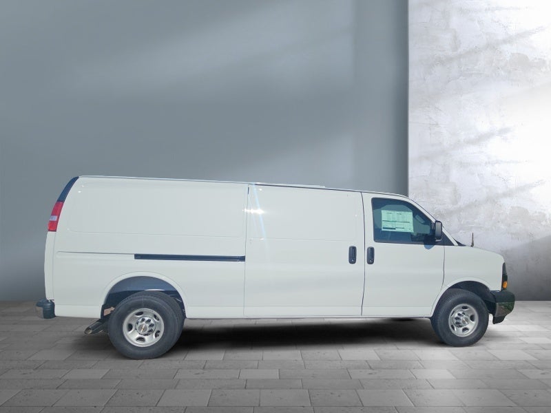2026 Chevrolet Express Cargo 1WT