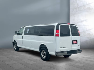 2025 GMC Savana Passenger LT