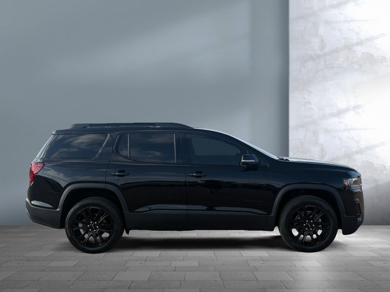 2022 GMC Acadia SLE
