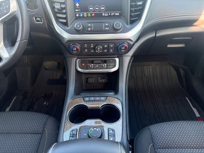 2022 GMC Acadia SLE