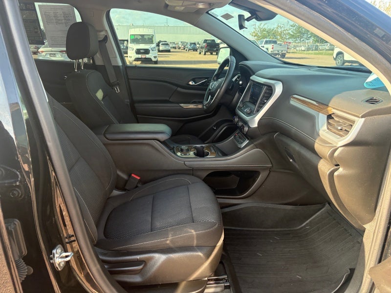 2022 GMC Acadia SLE