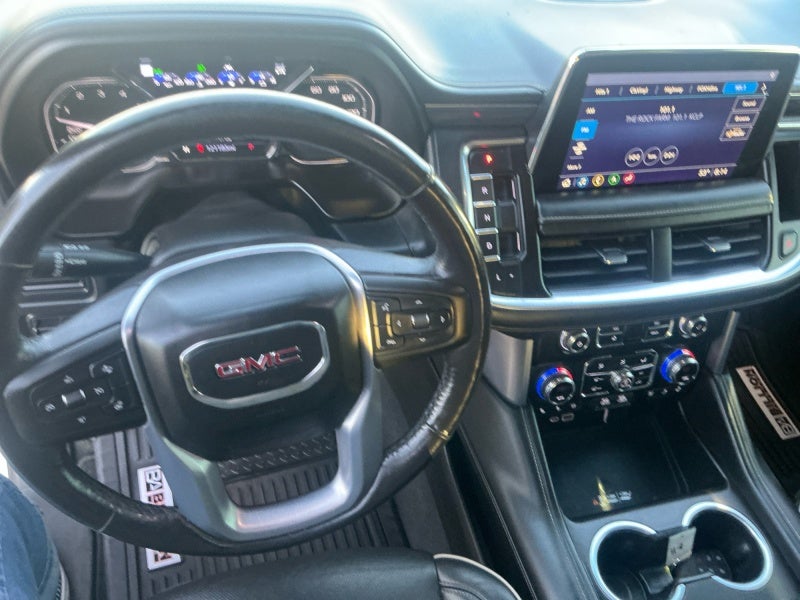 2021 GMC Yukon XL SLT
