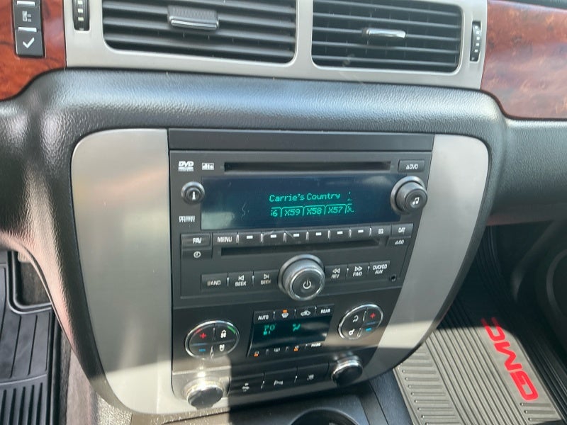 2011 GMC Yukon XL SLT