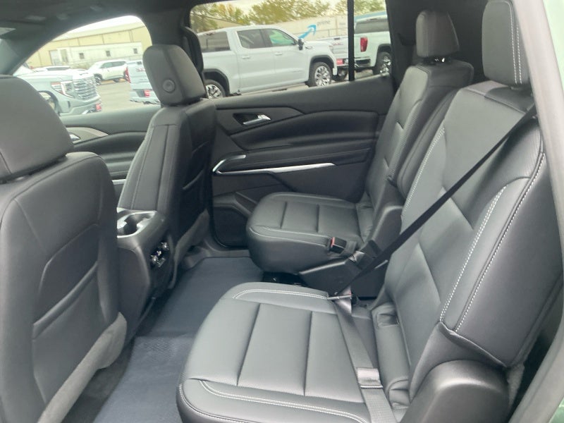 2027 Chevrolet Traverse LT - Photo 17