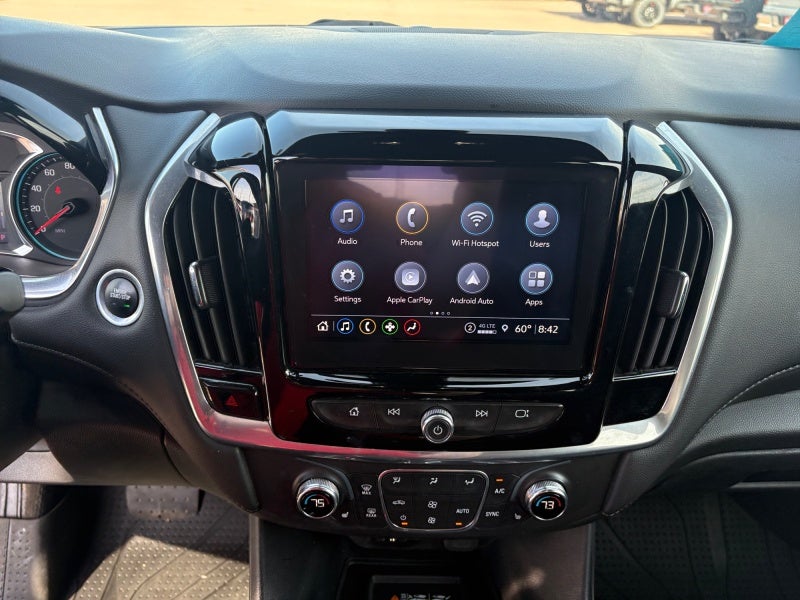 2022 Chevrolet Traverse LT Cloth