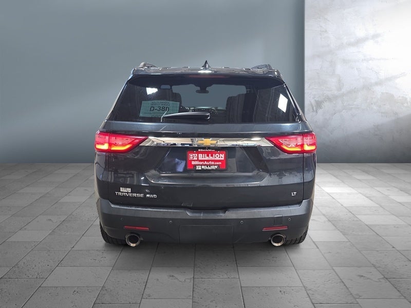 2021 Chevrolet Traverse LT Cloth