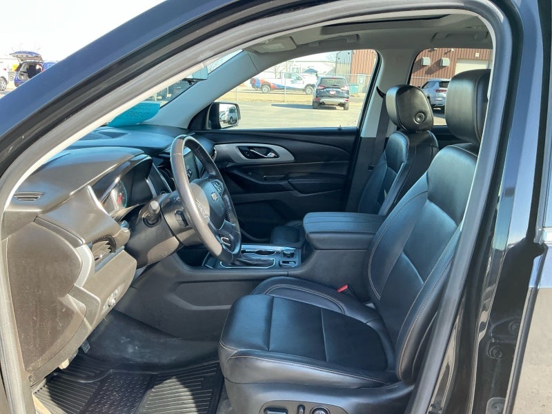 2021 Chevrolet Traverse LT Leather