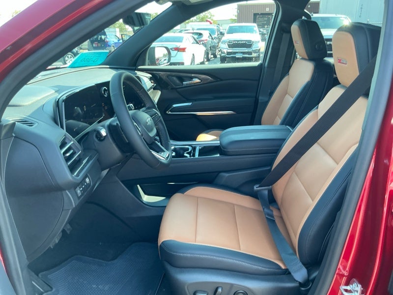 2027 Chevrolet Traverse Z71 - Photo 10