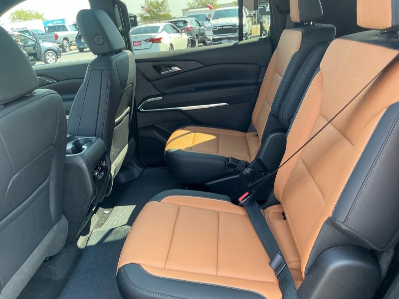 2027 Chevrolet Traverse Z71 - Photo 16