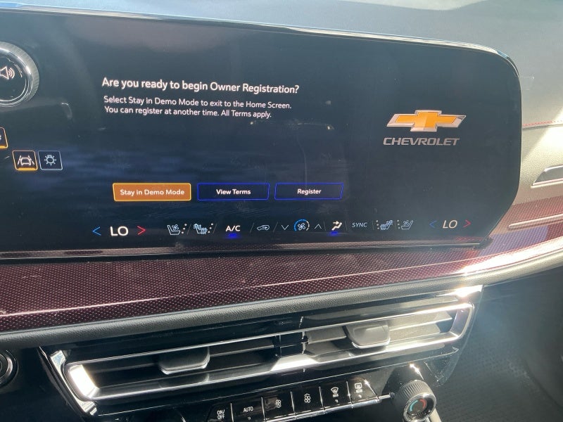 2027 Chevrolet Traverse RS