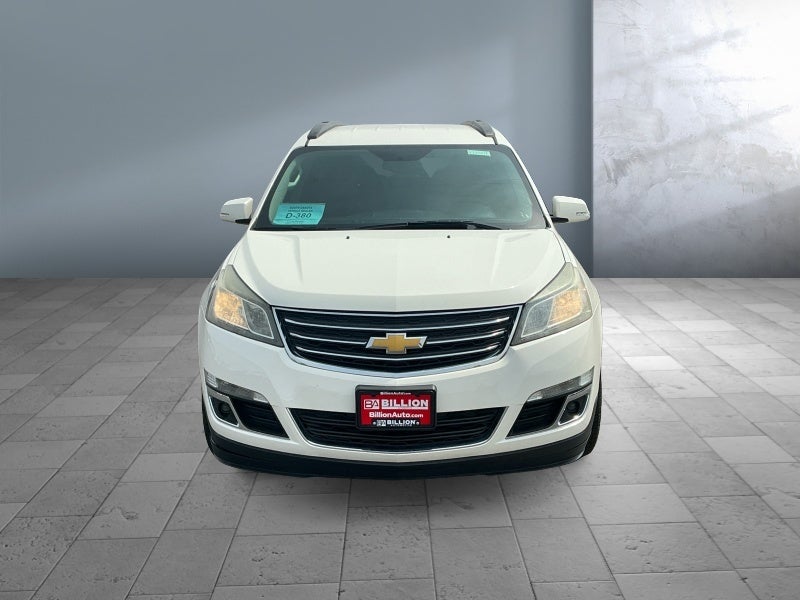 Used 2015 Chevrolet Traverse 2LT with VIN 1GNKVHKD8FJ107851 for sale in Sioux Falls, SD