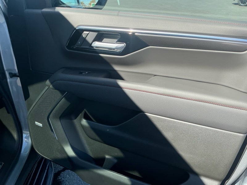 2027 Chevrolet Suburban RST