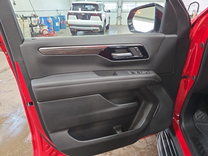 2025 Chevrolet Tahoe LS