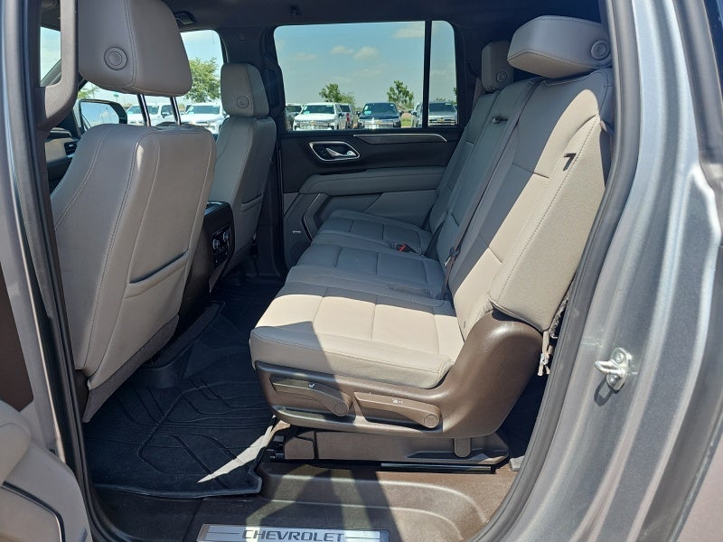 2024 Chevrolet Suburban LT