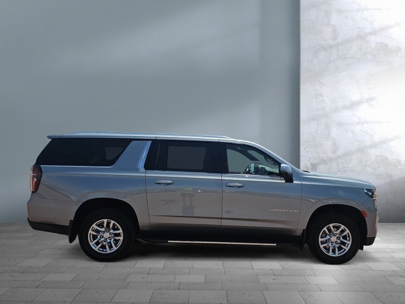 2024 Chevrolet Suburban LT