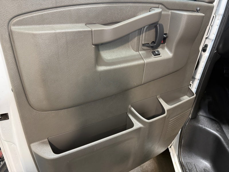 2023 GMC Savana Cargo 2500 Work Van