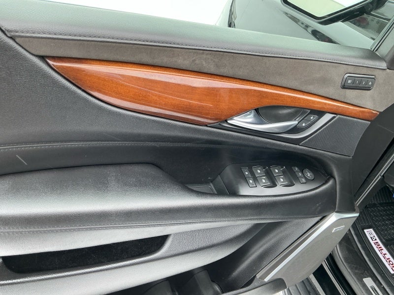 2018 Cadillac Escalade Luxury